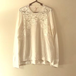White long sleeve crochet upper