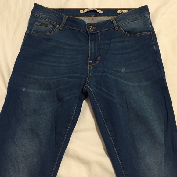 ⚡️SALE⚡️Zara Woman Slim Fit Jeans - Picture 4 of 4