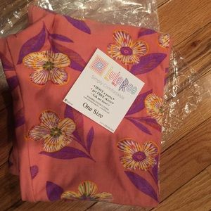 NWT Lularoe OS Leggings