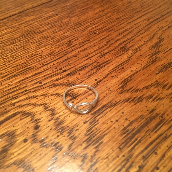 Silver Ring - Picture 3 of 3