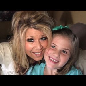 Meet your Posher, Debbie