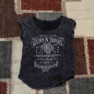 Dark gray/Guns n Roses 🌹/Rock and Republic shirt