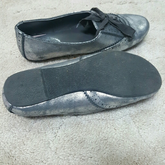 Shoes - Picture 3 of 3