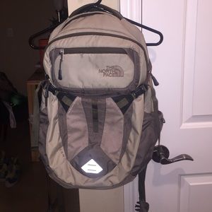 North Face Women's Recon Daypack