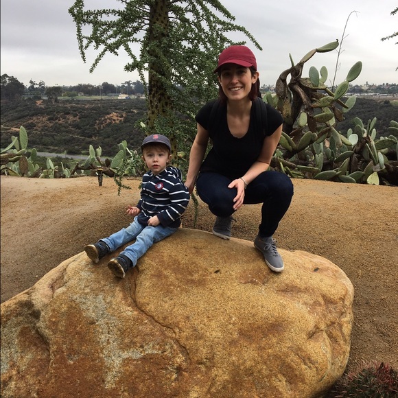 Meet your Posher, Allison - Picture 2 of 3