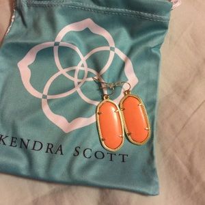 Elle KS Earrings-NWOT