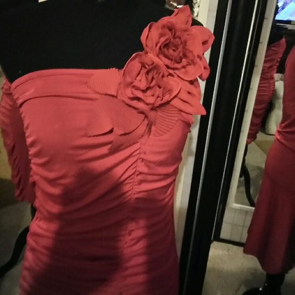 Red Evening Dress - Picture 3 of 4