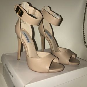 Brand new heels by Steve Madden