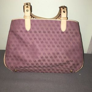 Dooney & Bourke Logo bag