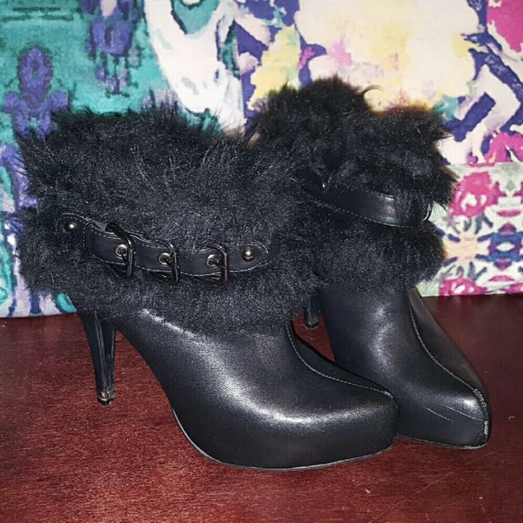 Black Fur booties