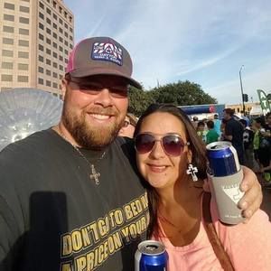 Meet your Posher, Leanna