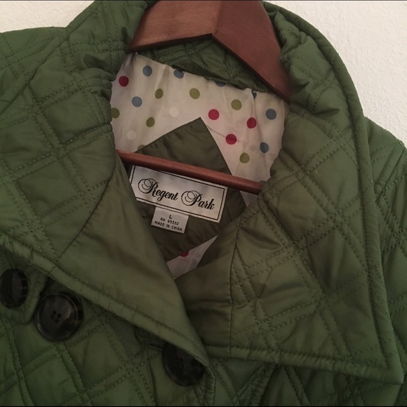 Lightweight Quilted Rainproof Jacket - image 2