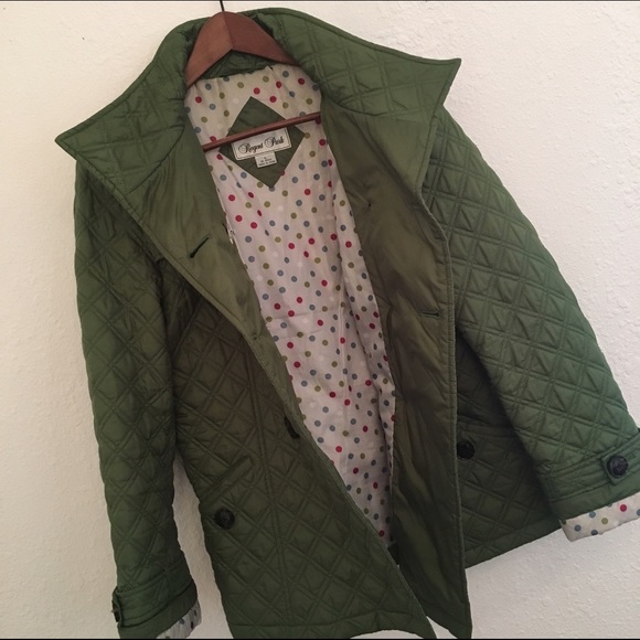 Lightweight Quilted Rainproof Jacket - image 3