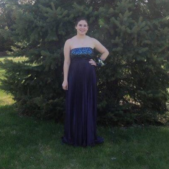 Prom Dress - Picture 2 of 2