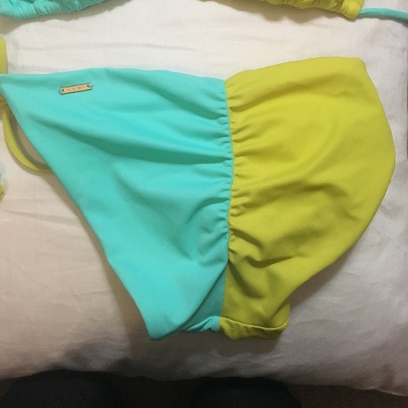 Victoria Secret's two piece set. Size Small. - Picture 2 of 4