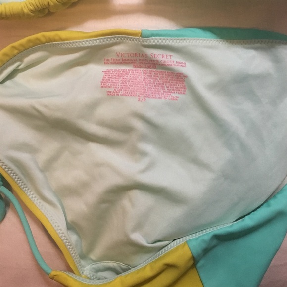 Victoria Secret's two piece set. Size Small. - Picture 3 of 4