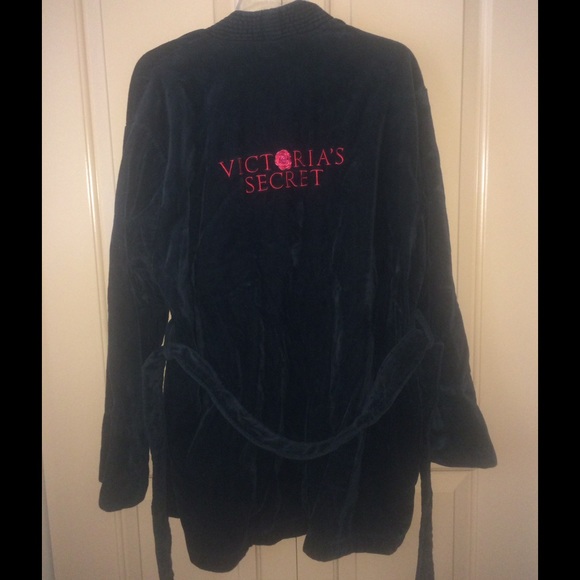 Black Victoria's Secret robe, XS/S