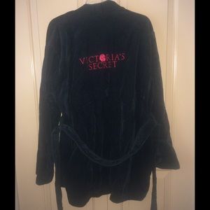 Black Victoria's Secret robe, XS/S