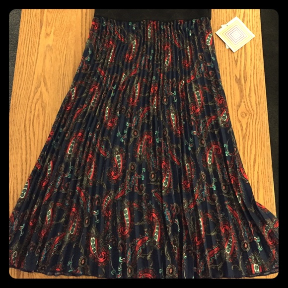 BNWT LuLaRoe Jill skirt