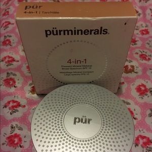 Purminerals 4-in-1 Pressed Mineral Makeup