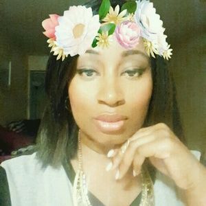 Meet your Posher, Samara