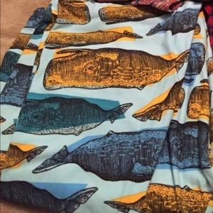 Lularoe whale leggings