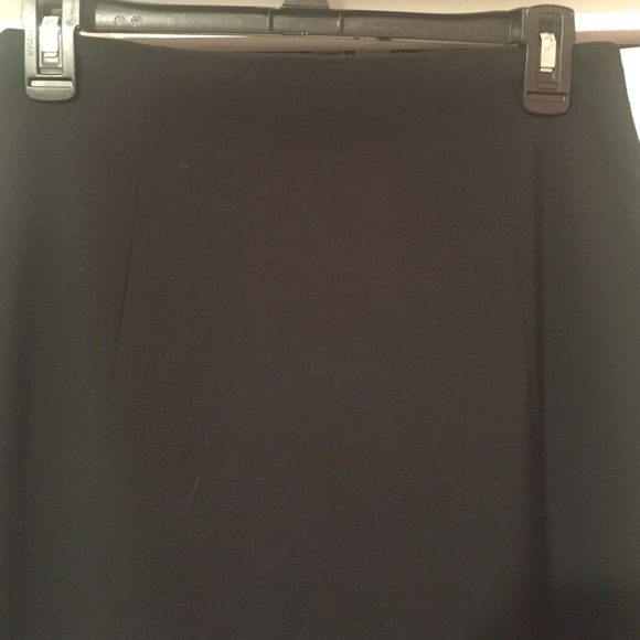 💥$10!!!💥🛍VS skirt🛍 - Picture 3 of 3