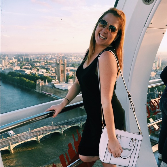 Meet your Posher, Alexis