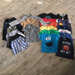 Bundle of boys 18 months clothing