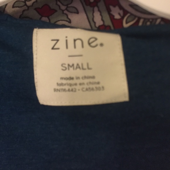 New without tags grey windbreaker - Picture 2 of 4