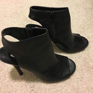 Steve Madden open toe booties