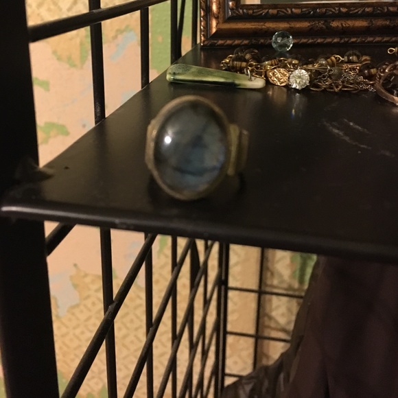 Labradorite ring - Picture 2 of 2