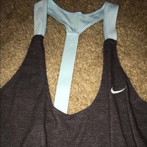 Nike work out top