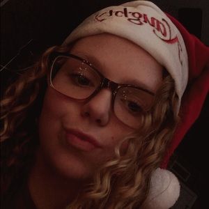 Meet your Posher, Keely