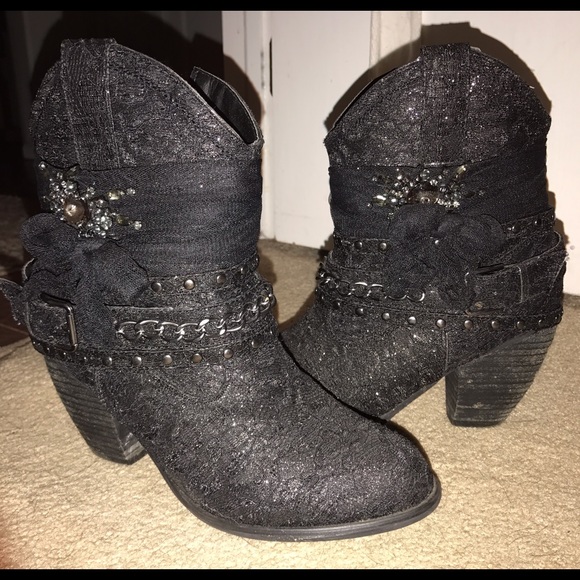 Black boots