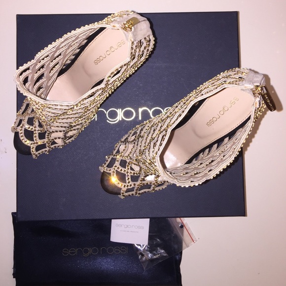 Sergio Rossi signature stiletto - Picture 4 of 8