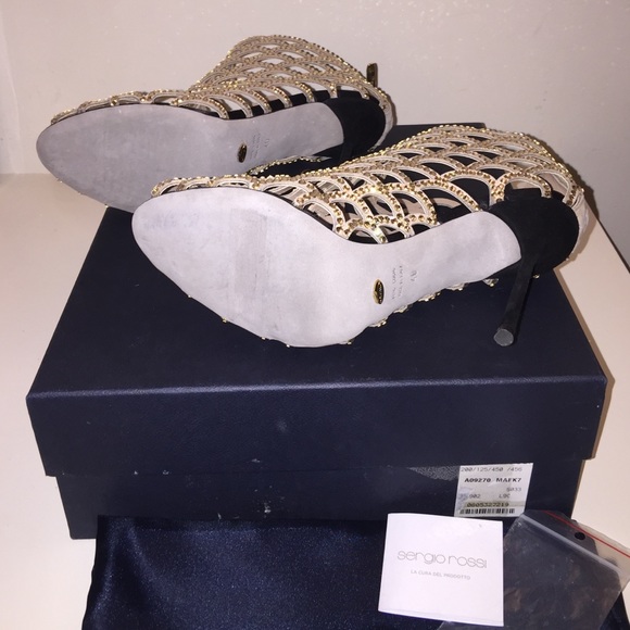 Sergio Rossi signature stiletto - Picture 5 of 8