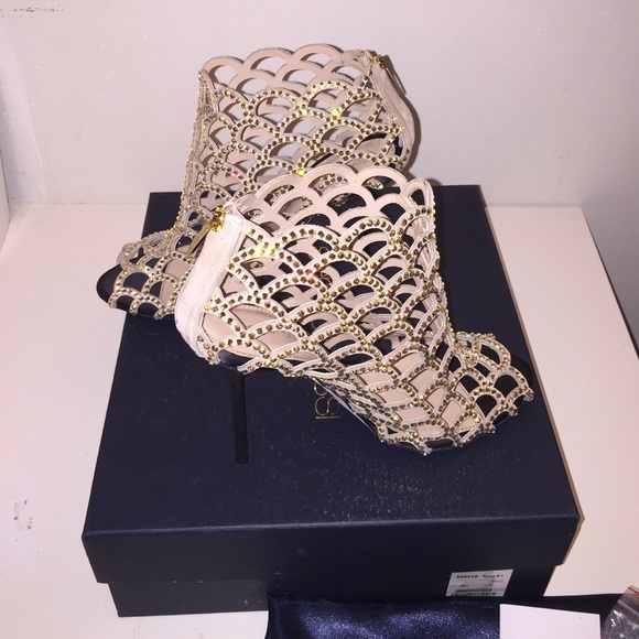 Sergio Rossi signature stiletto - Picture 6 of 8