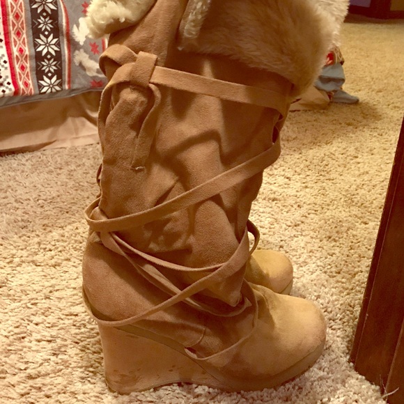 Size 8 Wedge Boots