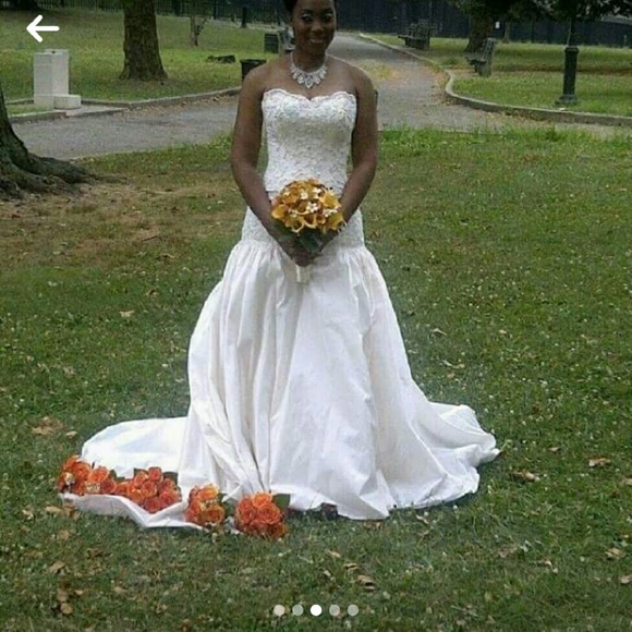 Magaret Saranto Wedding dress - Picture 3 of 3