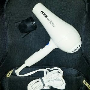 Rusk W8less Ceramic & Tourmaline Hair Dryer