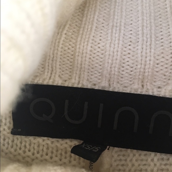 Quinn 100% cashmere poncho sweater - Picture 2 of 4