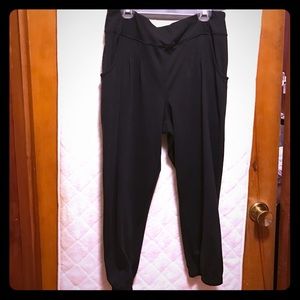 Lululemon workout pants