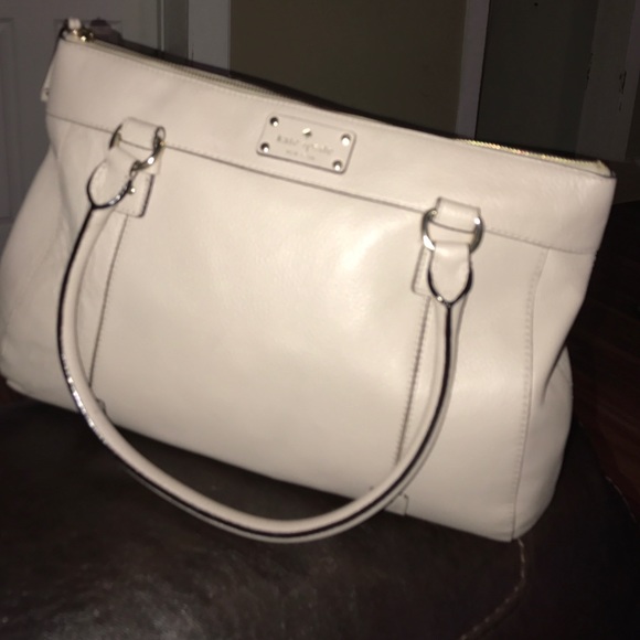 Kate Spade purse - Picture 1 of 2