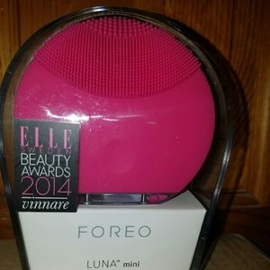 Foreo Luna Mini T-Sonic Soft Silicone Face Brush