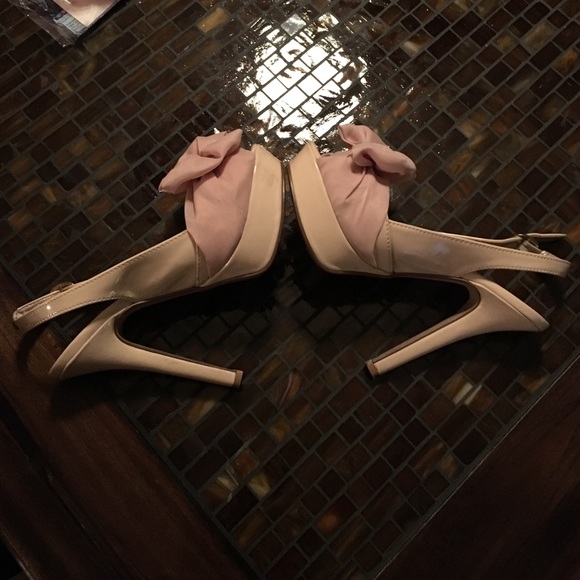 Qupid blush pink peep toe platforms