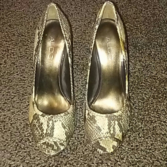 ALDO SNAKESKIN PRINT PEEPTOE PUMPS SZ 8