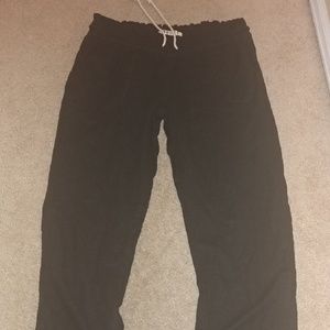 Black roxy pants
