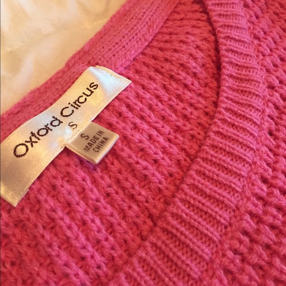 Pink sweater - Picture 3 of 3