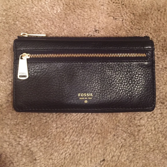 Black fossil wallet!